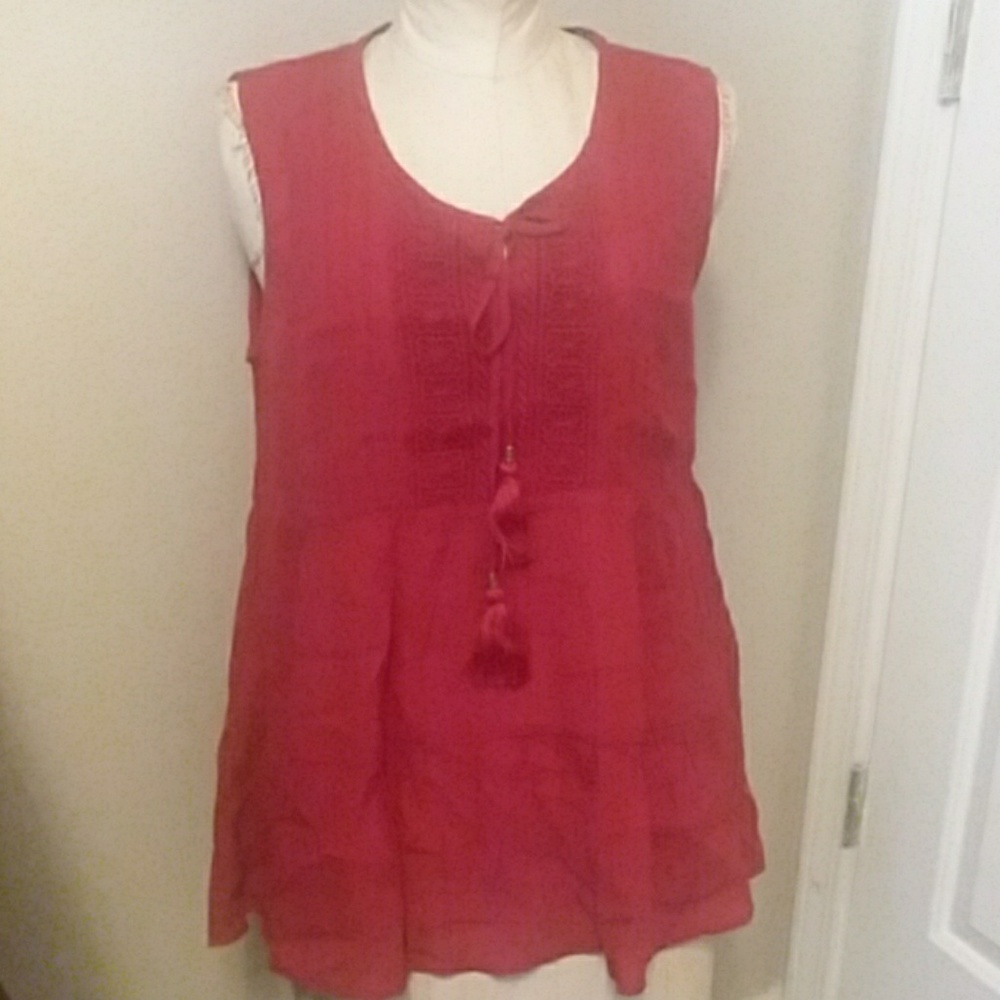 XS red Knox Rose blouse